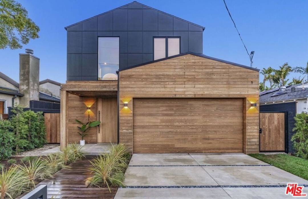 2040   Glencoe Ave 4BR Marina Del Rey La