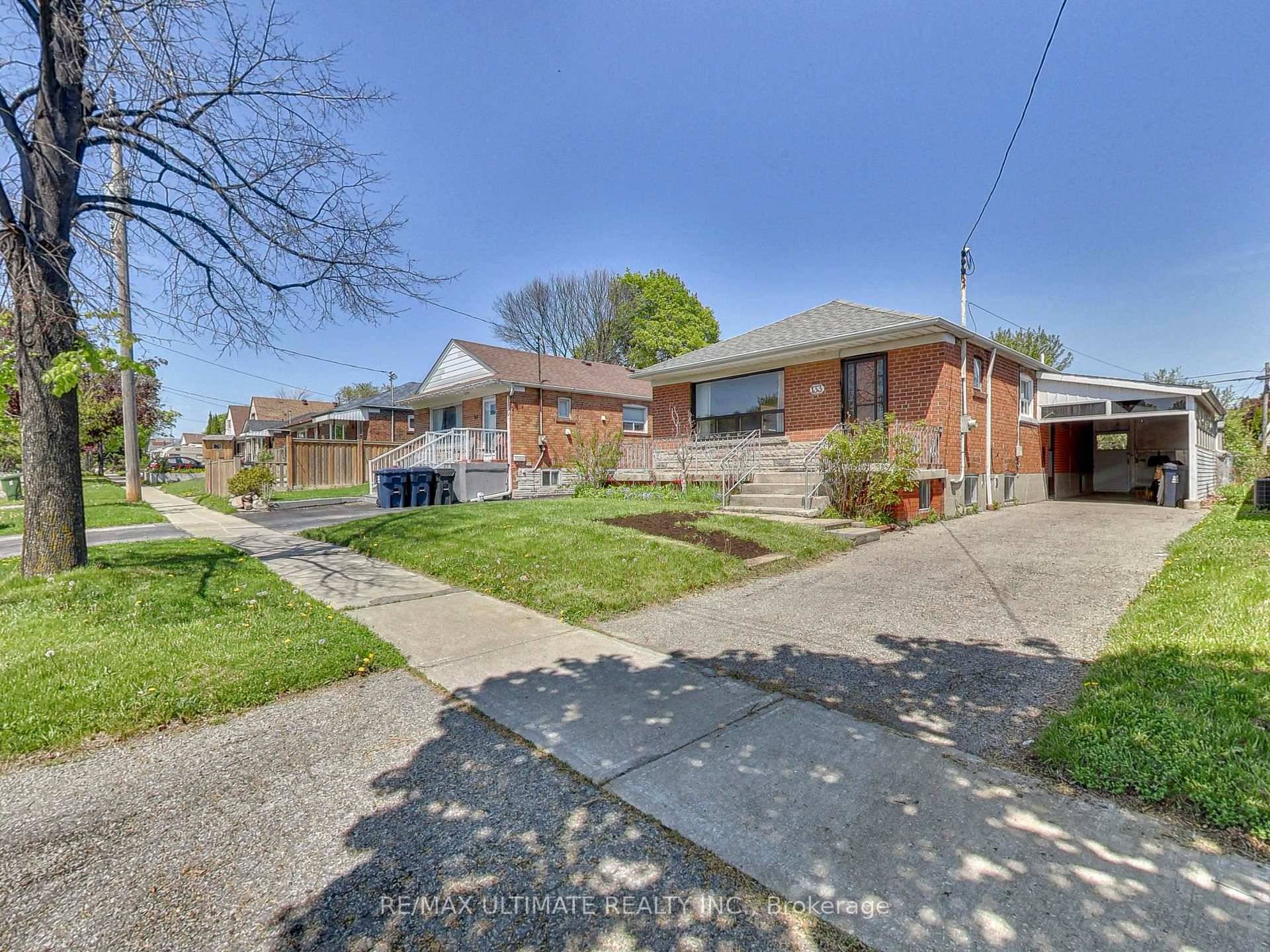 Lovingly maintained by the same Italian family for 46 amazing years, this solid brick, Detached 3 Bedroom Bungalow sits on a 40 x 125 ft lot in desirable Dorset Park ...