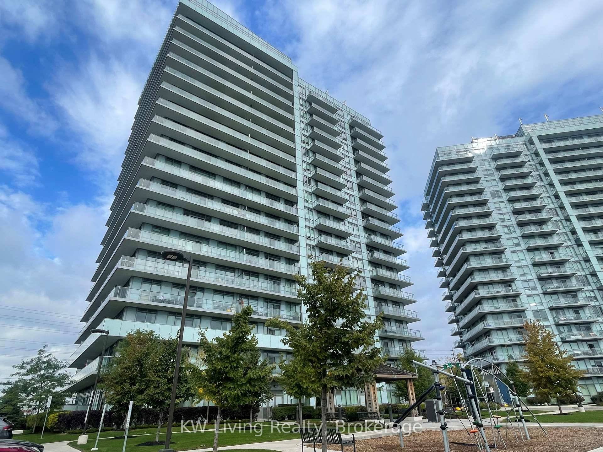 Gorgeous 2 Bed Den Unit With Unobstructed Mall Facing Views !