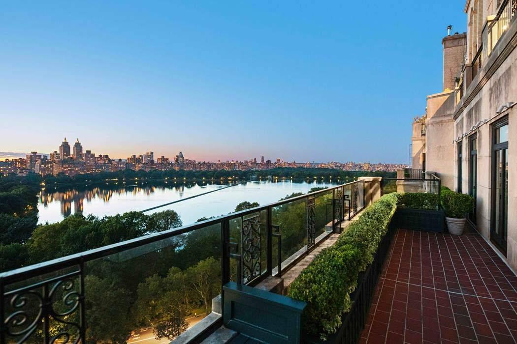 Rare and wonderful, this glamorous terraced residence is an aerie with spectacular views of Central Park and the Jacqueline Kennedy Onassis Reservoir.
