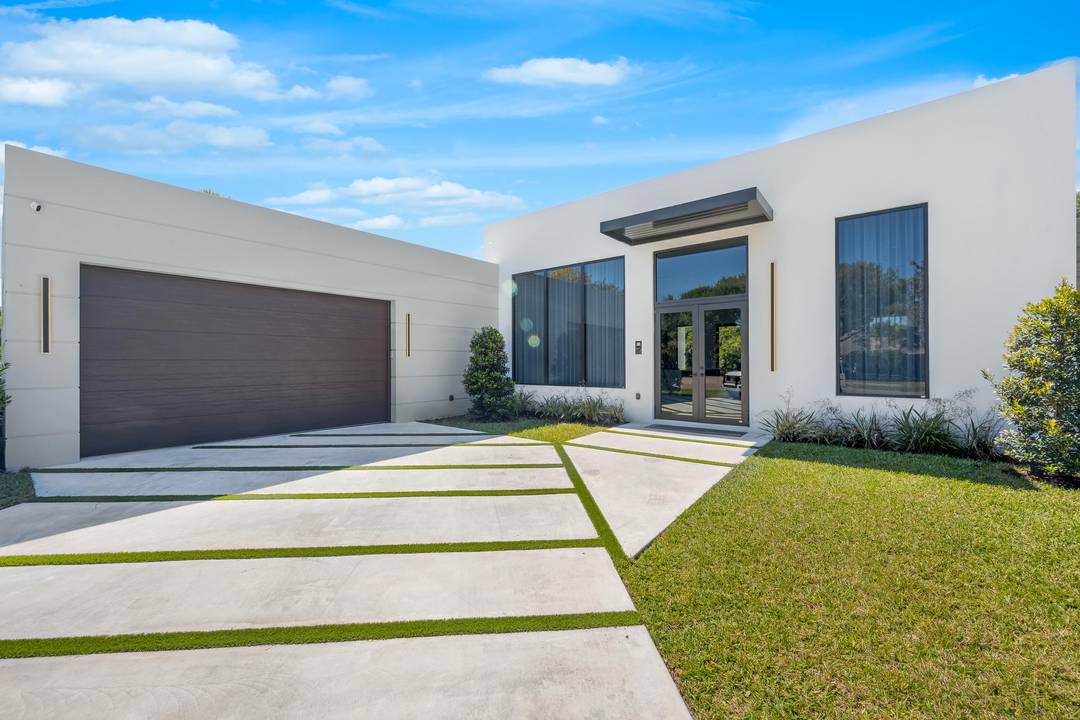 New contemporary estate featuring over 4, 500 sf.