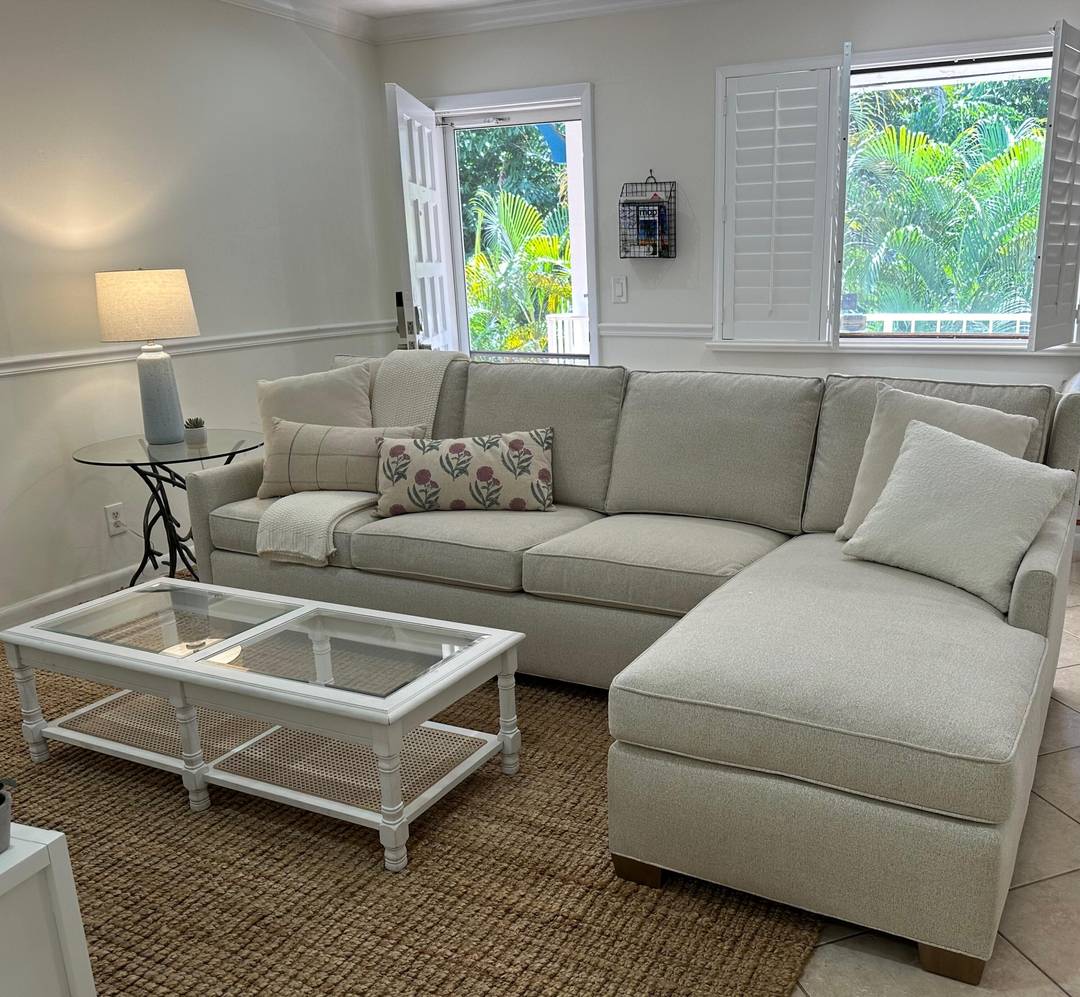 This beautifully designed 2 bedroom, 2 bath condominium is located in a six unit boutique complex, tucked away on a quiet residential street and just a short walk to the ...