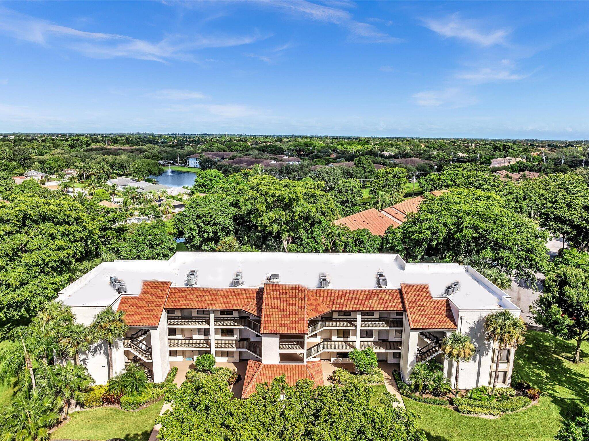 Meticulously maintained 2 2 unit in the picturesque gated and active 55 community of Banyan Springs.
