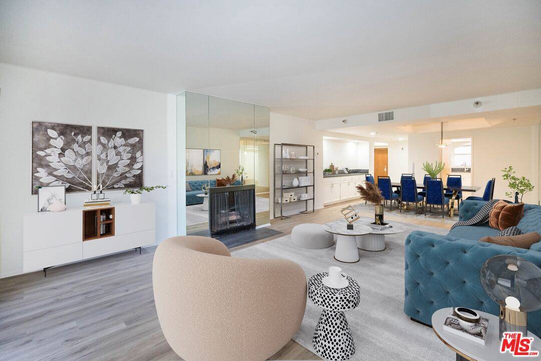 410 S Barrington Ave 3BR Brentwood La
