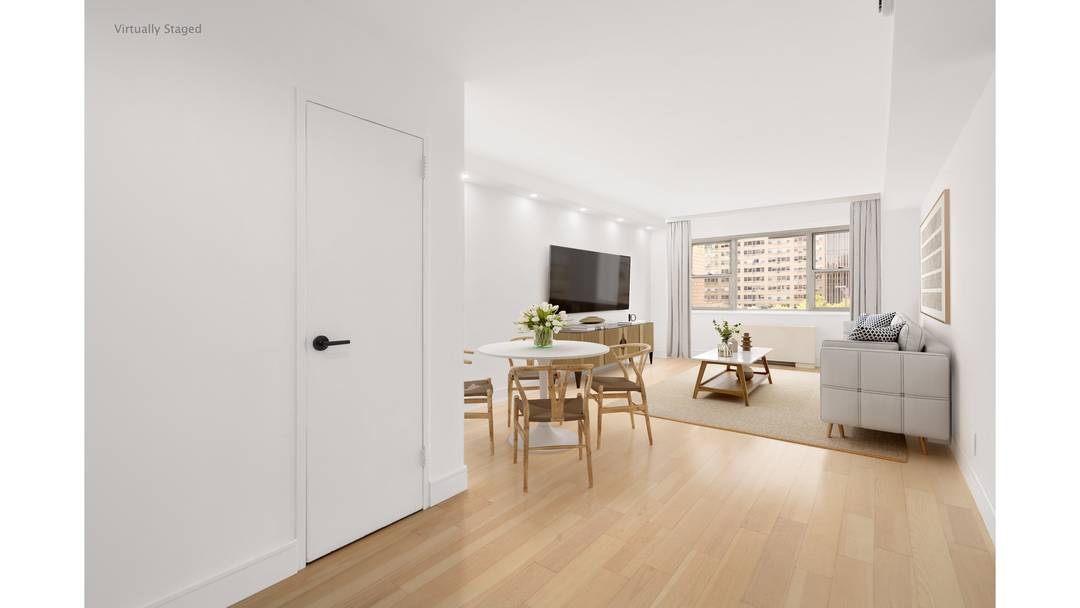 HUGE One bedroom Condo Rental with Full Sized Stacked Washer Dryer In Unit.