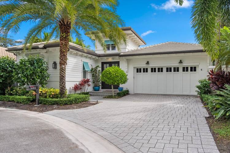 Discover timeless elegance and coastal charm in this exquisite 4 Bedroom 4.