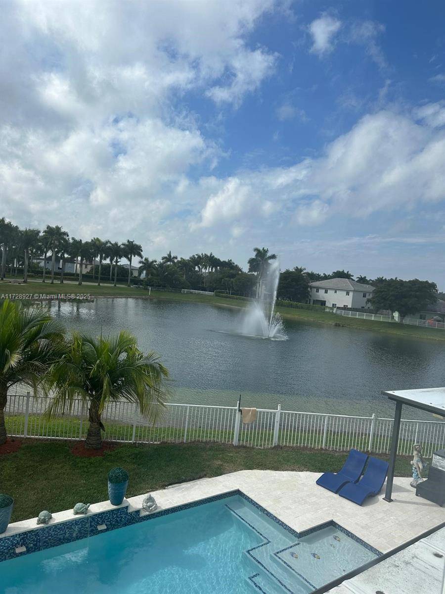 Recently Remodeled 4 Bedroom, 3.