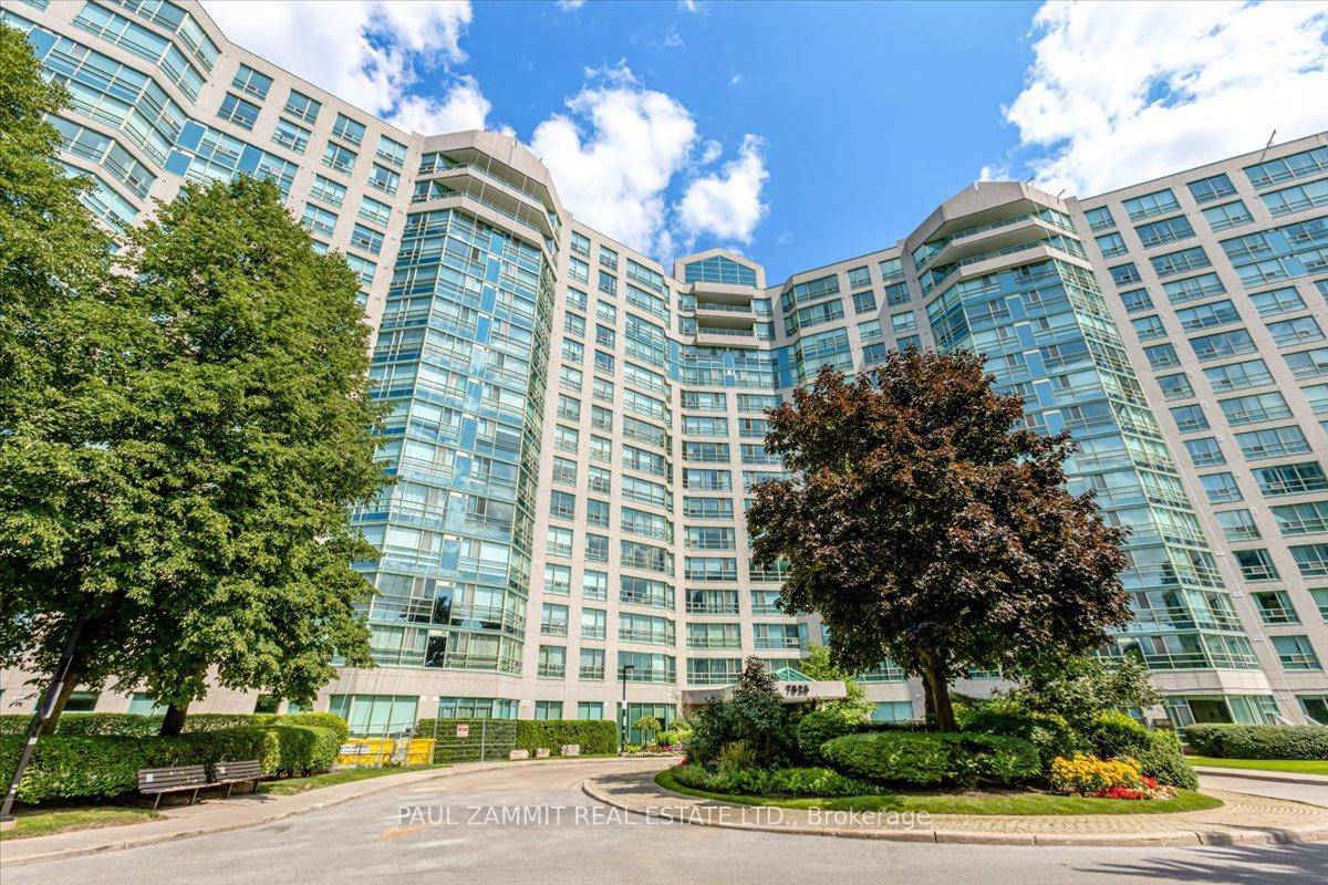 High Demand Thornhill Location Overlooking Stunning Garden and Grounds Spacious Rooms Resort Style Amenities Close to H7, Bus Terminal, and 407, Community Center 1406 sq ft Maintenance Fees Include Utilities, ...