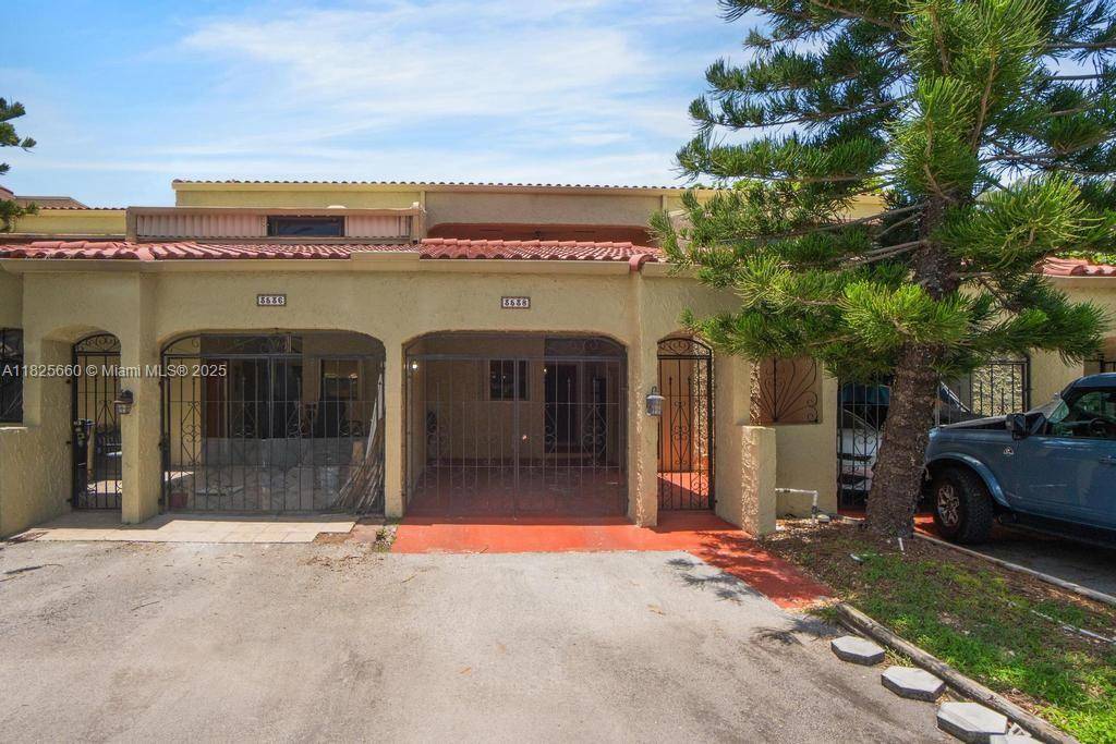 Come and see this beautifully maintained 2 bedroom, 2.