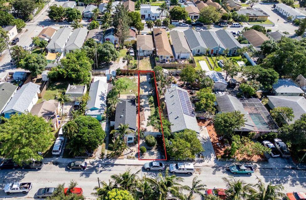Prime Vacant Lot for Sale in Lake Worth 25x135 !