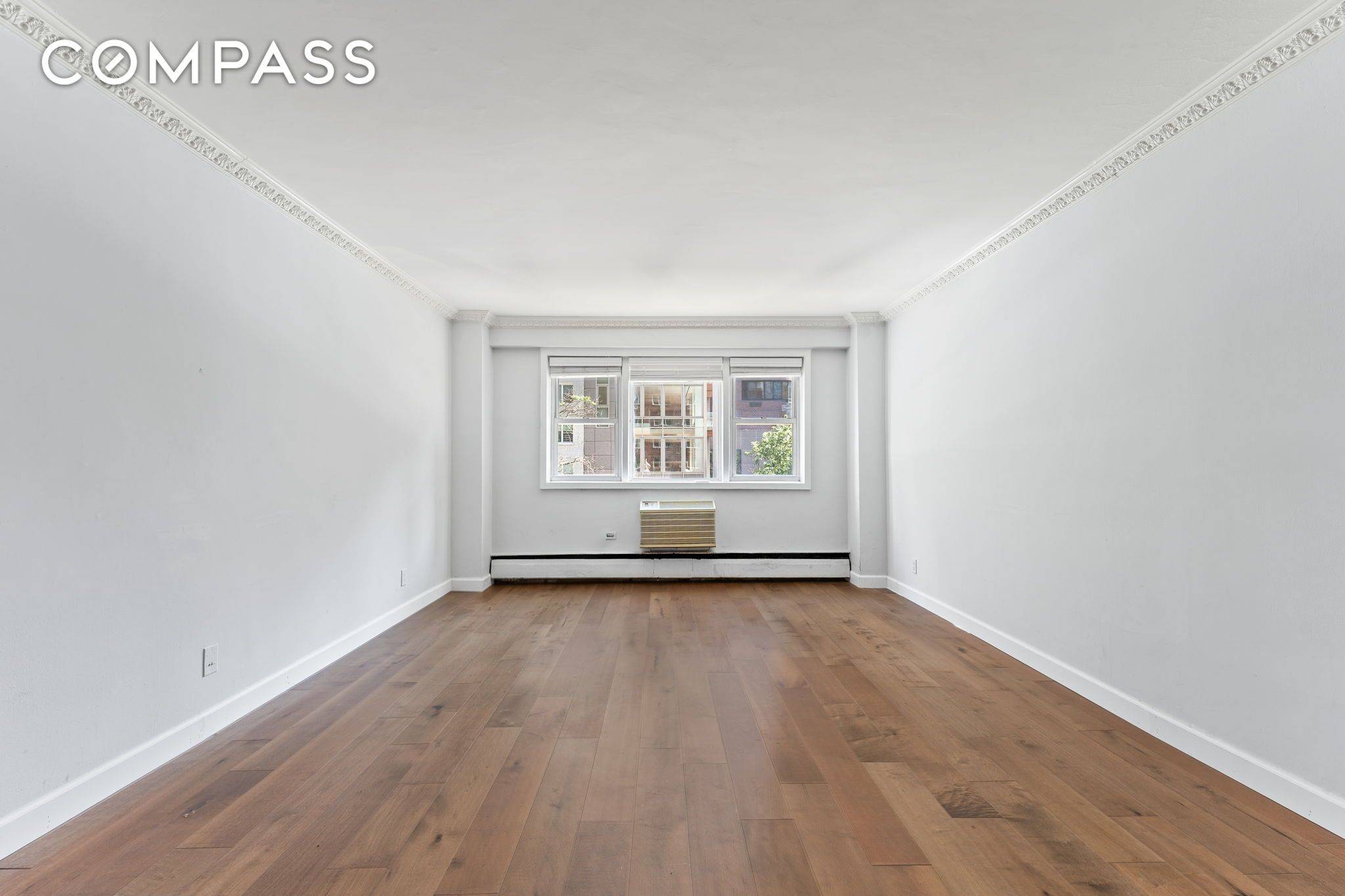 Renovated 1 Bedroom Co op in Prime Upper East Side Location.