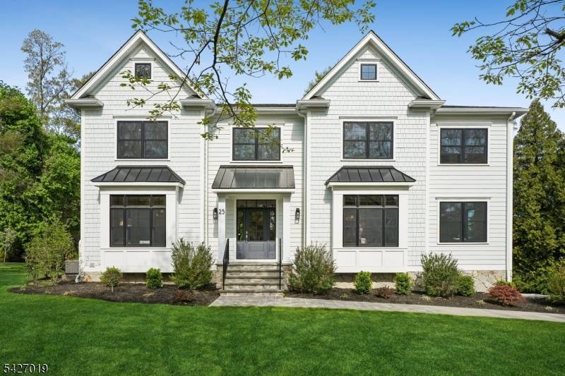 All New Luxury Construction in Madison's Prestigious Hill Section.