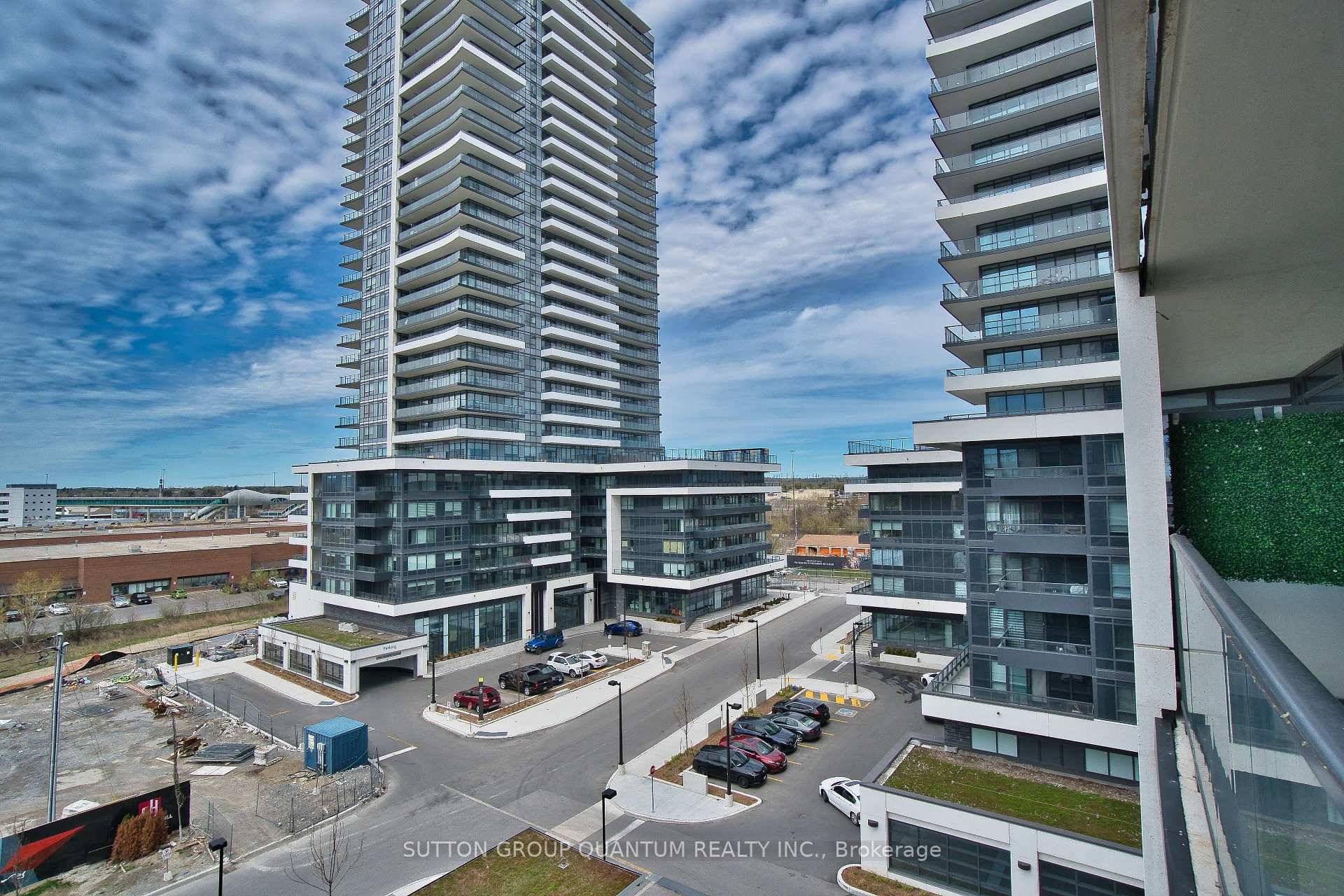 Universal City Condos offers luxurious urban living in the thriving town of Pickering, a designated growth area in the GTA East.