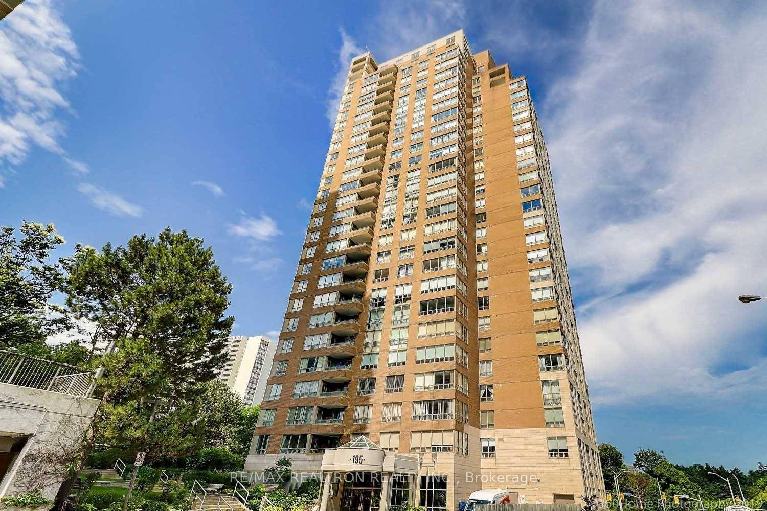 Location ! Bright and Spacious Condo With 2 Bedrooms And 2 Full Bathrooms Located in the Prestigious Palisades Building.