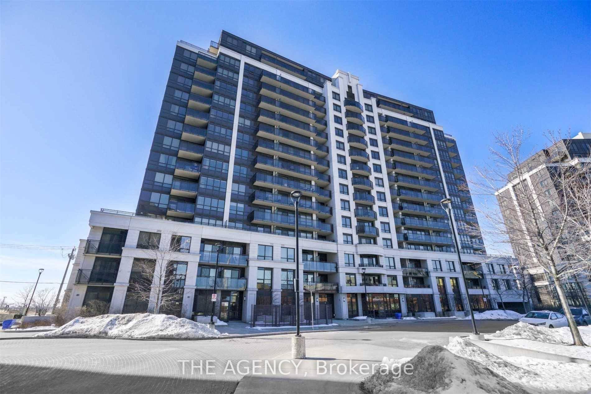 Bright and spacious unit featuring 9 ft ceilings and a functional open concept layout.