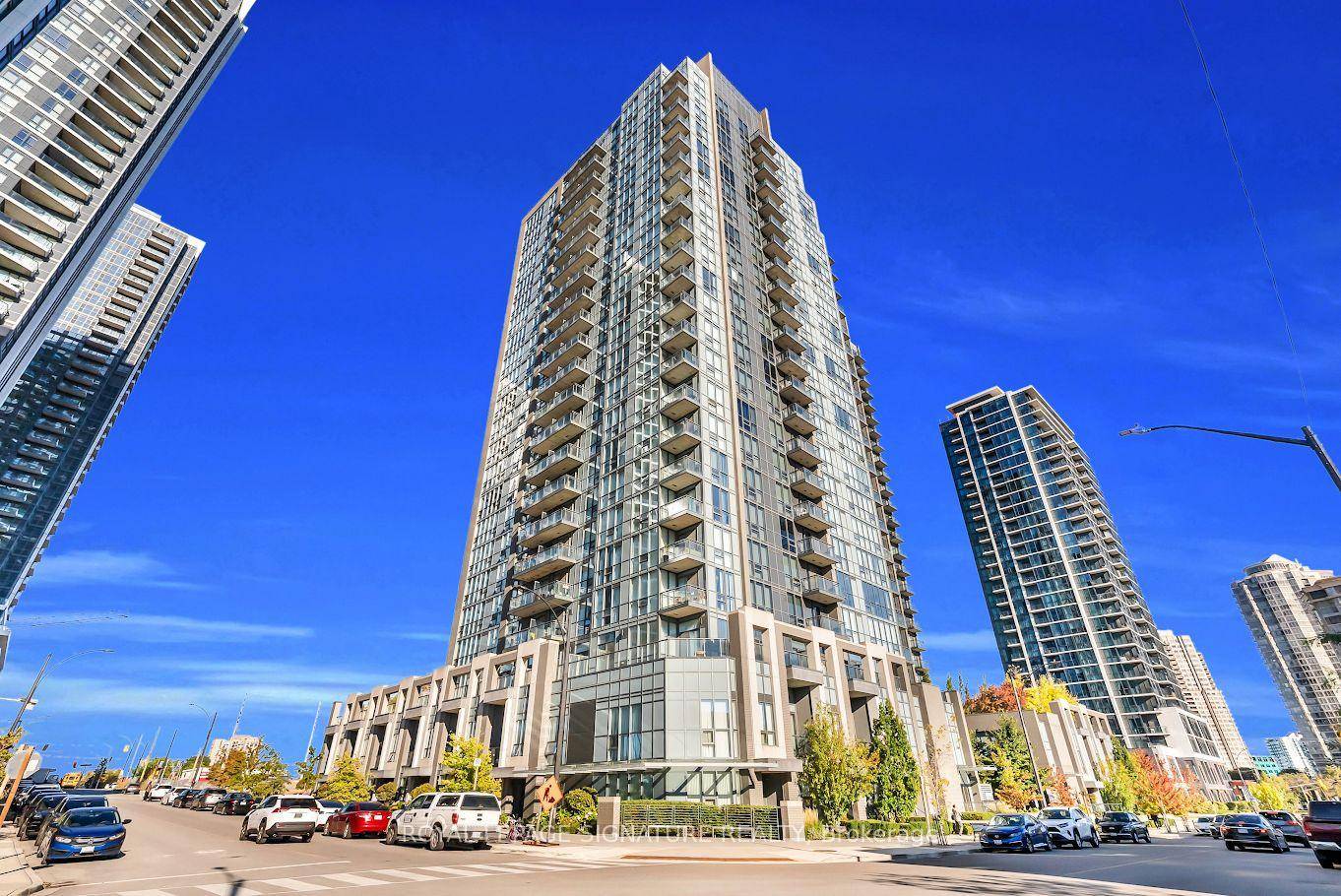 Welcome to this stunning 1 Bedroom Den suite at Amber Condos by Pinnacle Uptown, perfectly nestled in the heart of Mississauga's vibrant Uptown community.