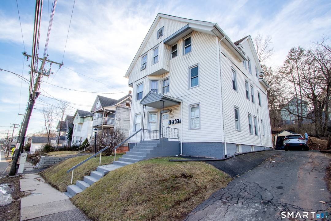 Investors and owner occupants, don't miss this prime 3 unit multifamily on East St in New Britain.