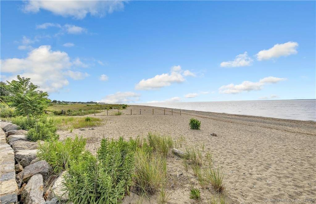 Built in 2023 this luxurious condo is offered for your in style living, full of comforts and convenience.