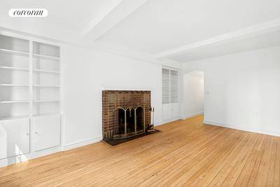 102 East 22nd Street The Gramercy Arms1 BR SPONSOR Apartment NO BOARD APPROVAL.