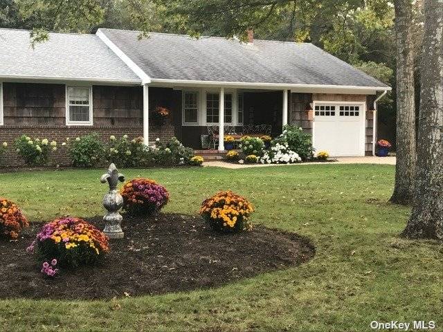 Location, Location ! Prestigious Rampasture Point, 3 Bed Room, 2 Bath updated Kitchen and Baths.