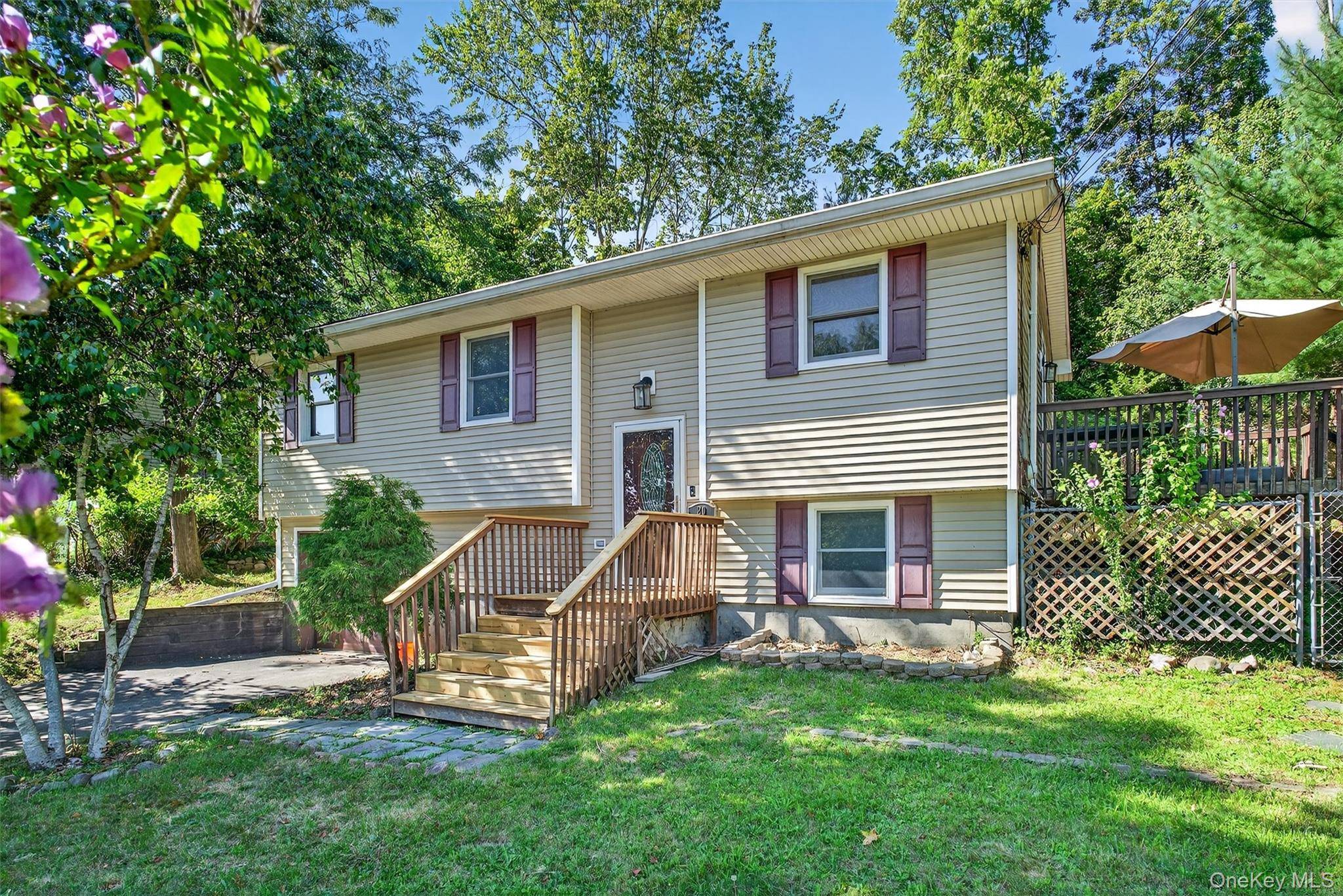 Welcome home to this wonderful, bright and open floor plan with a spacious living area, 3 bedrooms, 2 full bathrooms, den, garage and many updates !