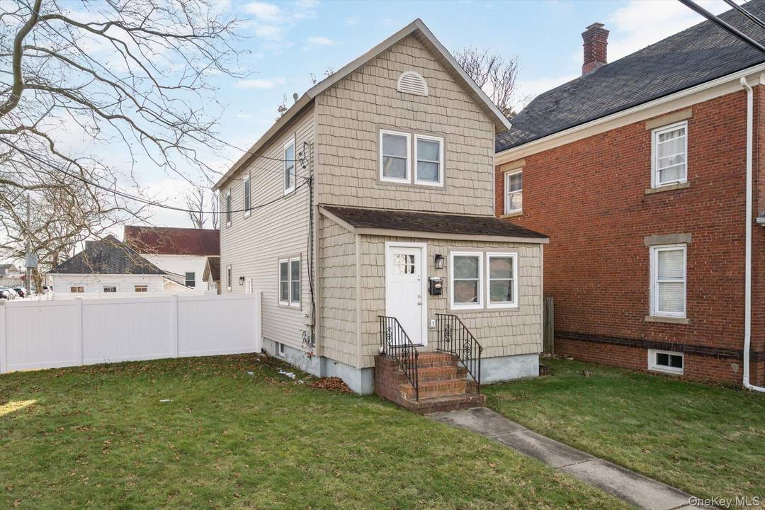 Welcome to Farmingdale Village !