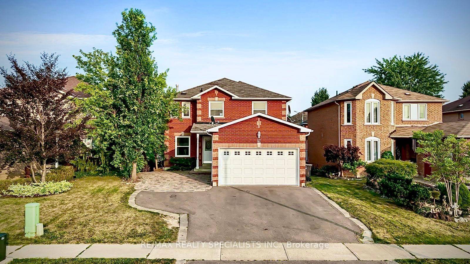 Beautifully Renovated 4 2 Bedroom, 4 Bathroom Home in Boltons Desirable South Hill.