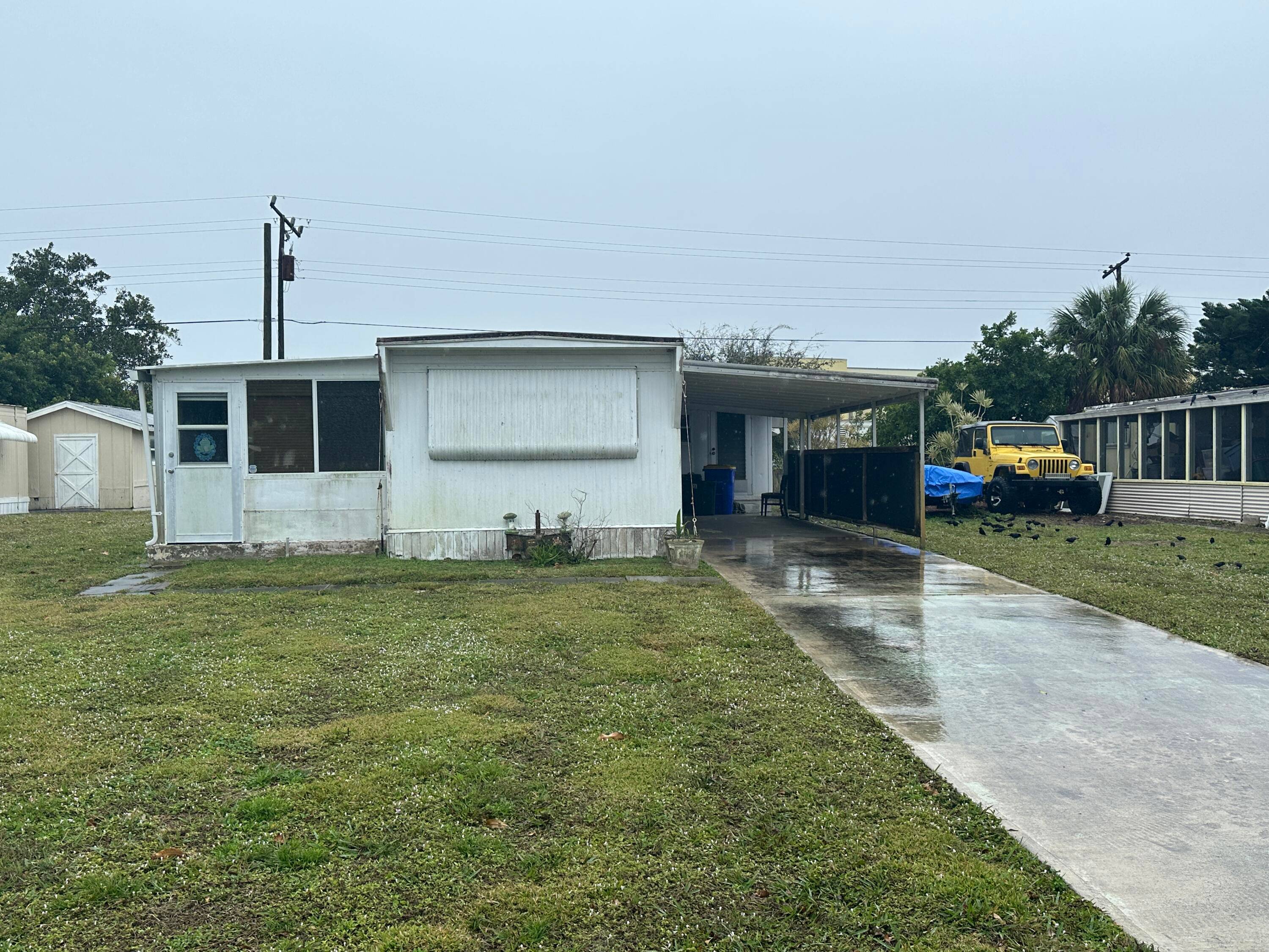 2 Bedrm 1 Bath Singlewide in Ridgeway, all ages, manufactured home community in Hobe Sound.