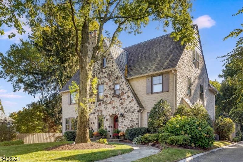 Refined, polished, and perfectly poised, this home is a true jewel in the desirable north end of Glen Ridge.