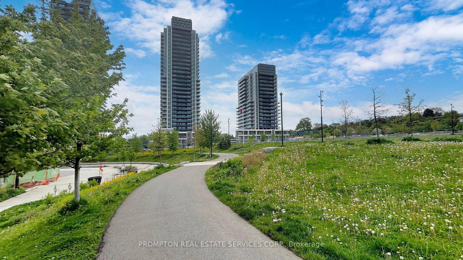 Luxury 3 Bedrooms Corner Unit Seasons In Concord Park Place.