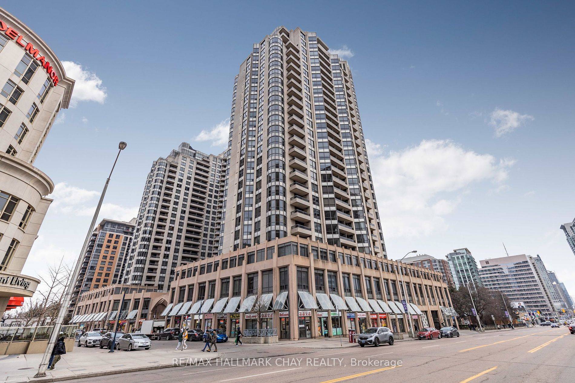 Spacious Split 2 Bedroom 2 Bath Unit In High Quality Tridel Building.