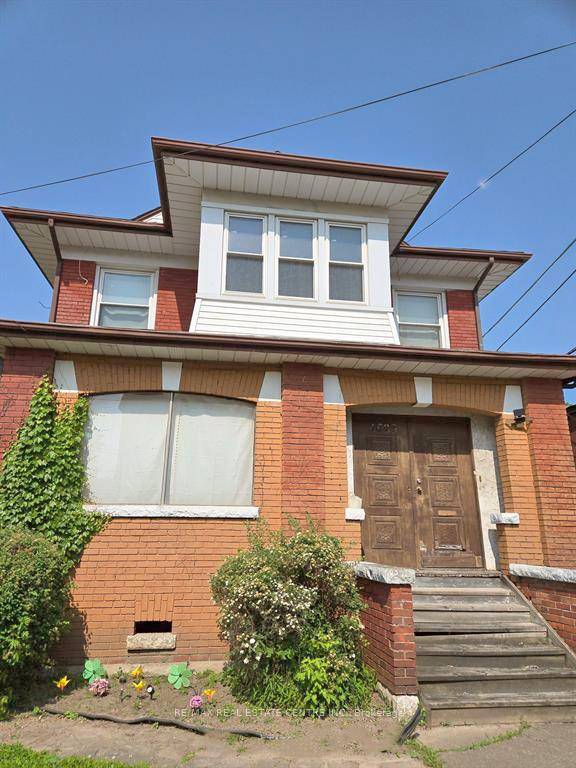 Attention Renovators amp ; Contractors Property is being sold strictly on an as is, where is basis.