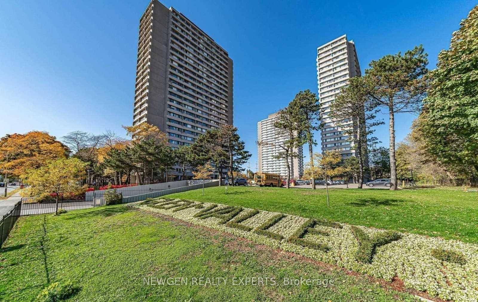 Welcome to the Glen Valley Condos at 715 Don Mills Road with Unobstructed Views For Miles !