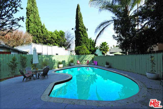 1246  N Genesee AVE 4BR Hollywood Hills East La