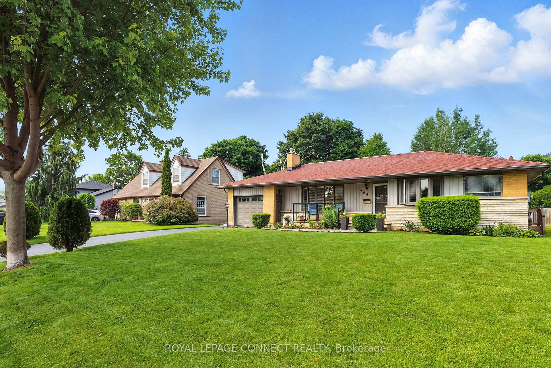 Welcome to this Bright and Well Maintained Bungalow in a Family Friendly Neighborhood !