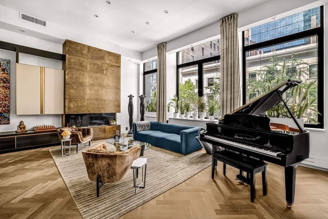 A FLATIRON MASTERPIECE EXQUISITELY RENOVATED FULL FLOOR LOFT LOW MONTHLIES PRIME LOCATION A seamless blend of artistry, design, and timeless architecture, this extraordinary full floor loft at The Story House ...