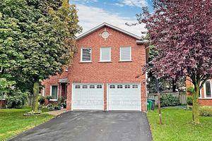 Ready To Move In Condition, Gorgeous, 2 Bedrooms with 2 surface parking, Ensuite laundry Legal Basement with completely Separate Entrance to the Basement in Meadowvale, close to good rating schools, ...