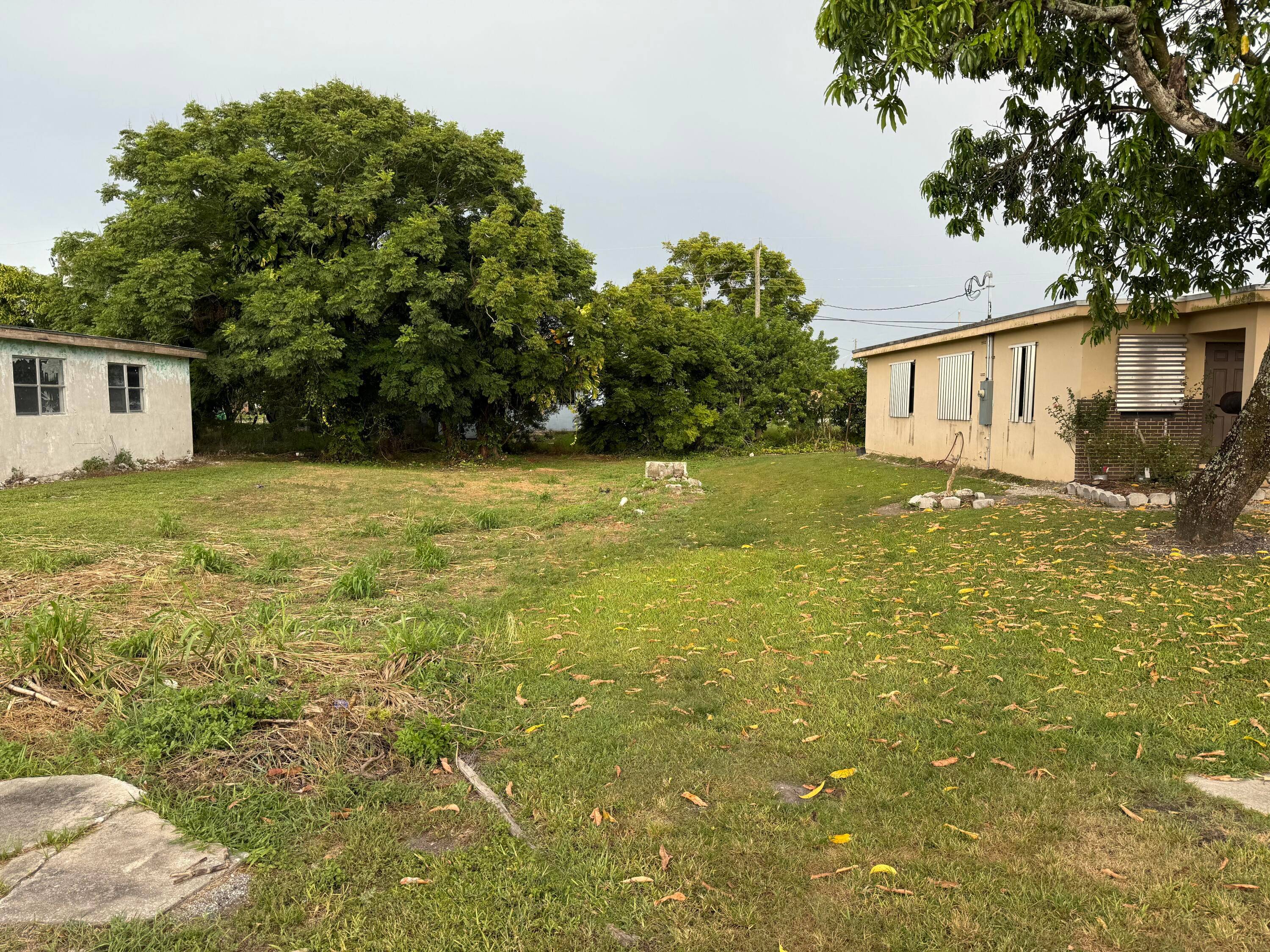 Located in a quiet neighborhood this lot is ready for a home to be built on.