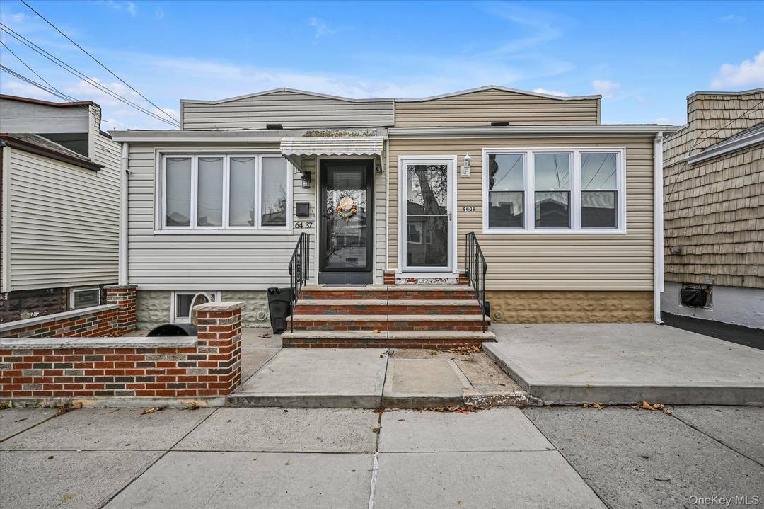 Excellent opportunity in Maspeth horseshoe this one family ranch has much to offer 16x44 building size with a full finished basement to go with it and a driveway and one ...
