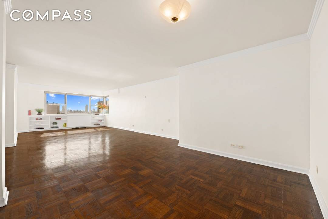 ALL OPEN HOUSES ARE BY APPOINTMENT ONLY Perched high up on the 20th floor of the iconic Stewart House, this sprawling 1, 100 square foot residence offers exceptional scale, incredible ...