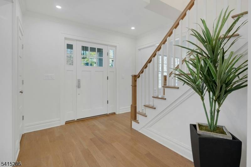 Luxury, Location, and Lifestyle Welcome to 76 Woodland Ave.