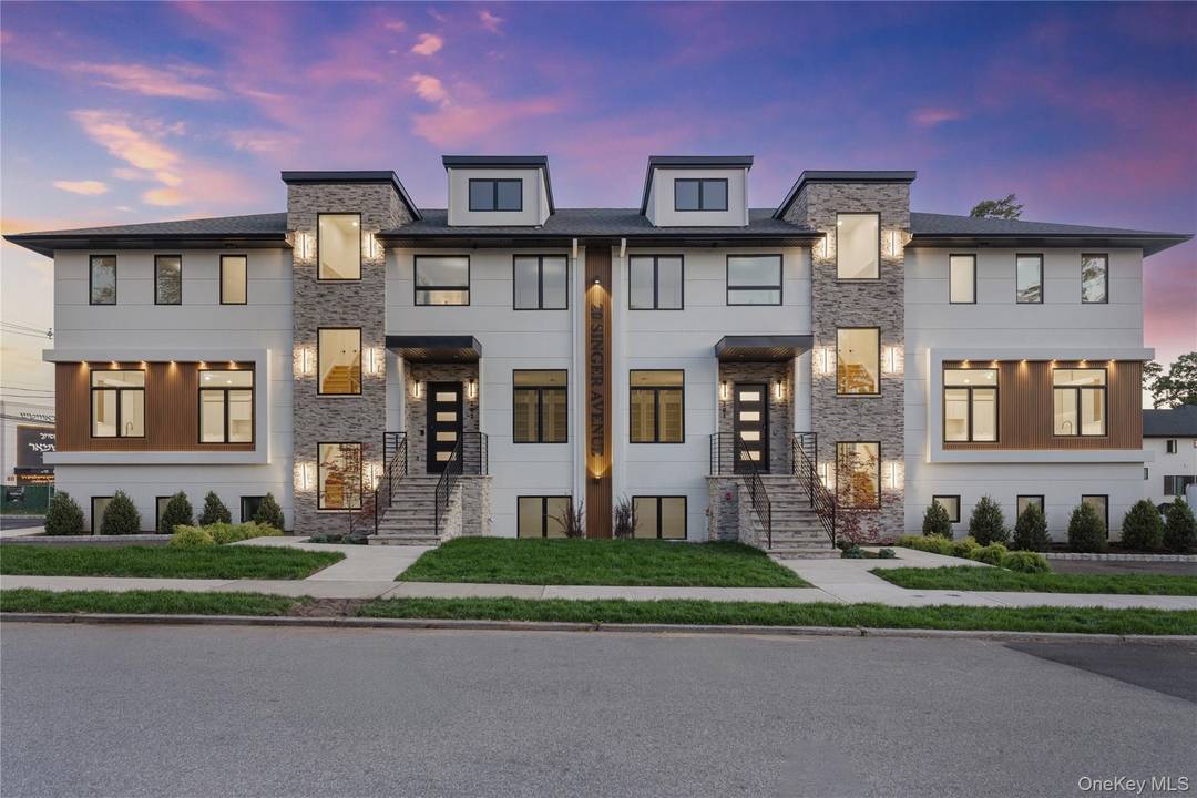 Oversized amp ; Ultra Luxury Built to Perfection !