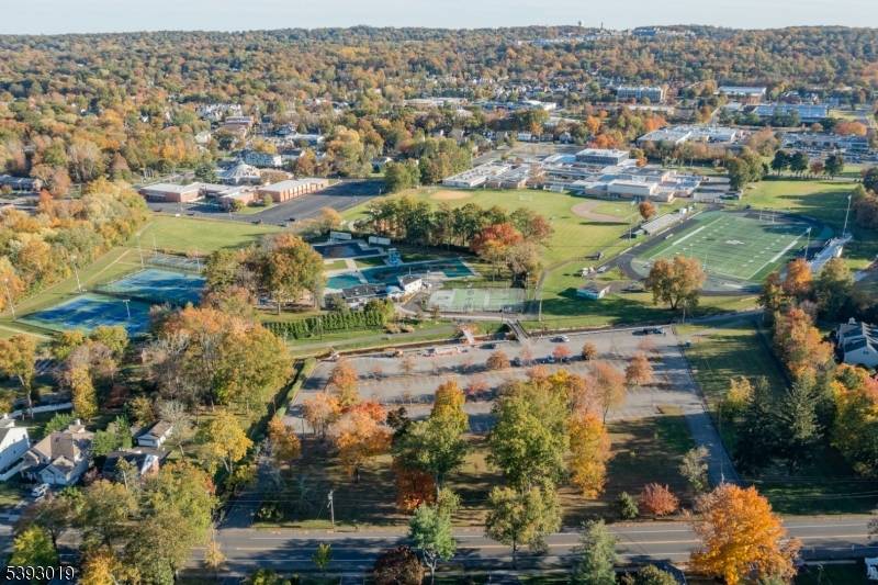 If you haven't been able to find the right house at your price point, perhaps you want to build or renovate on this beautiful lot in a charming neighborhood.