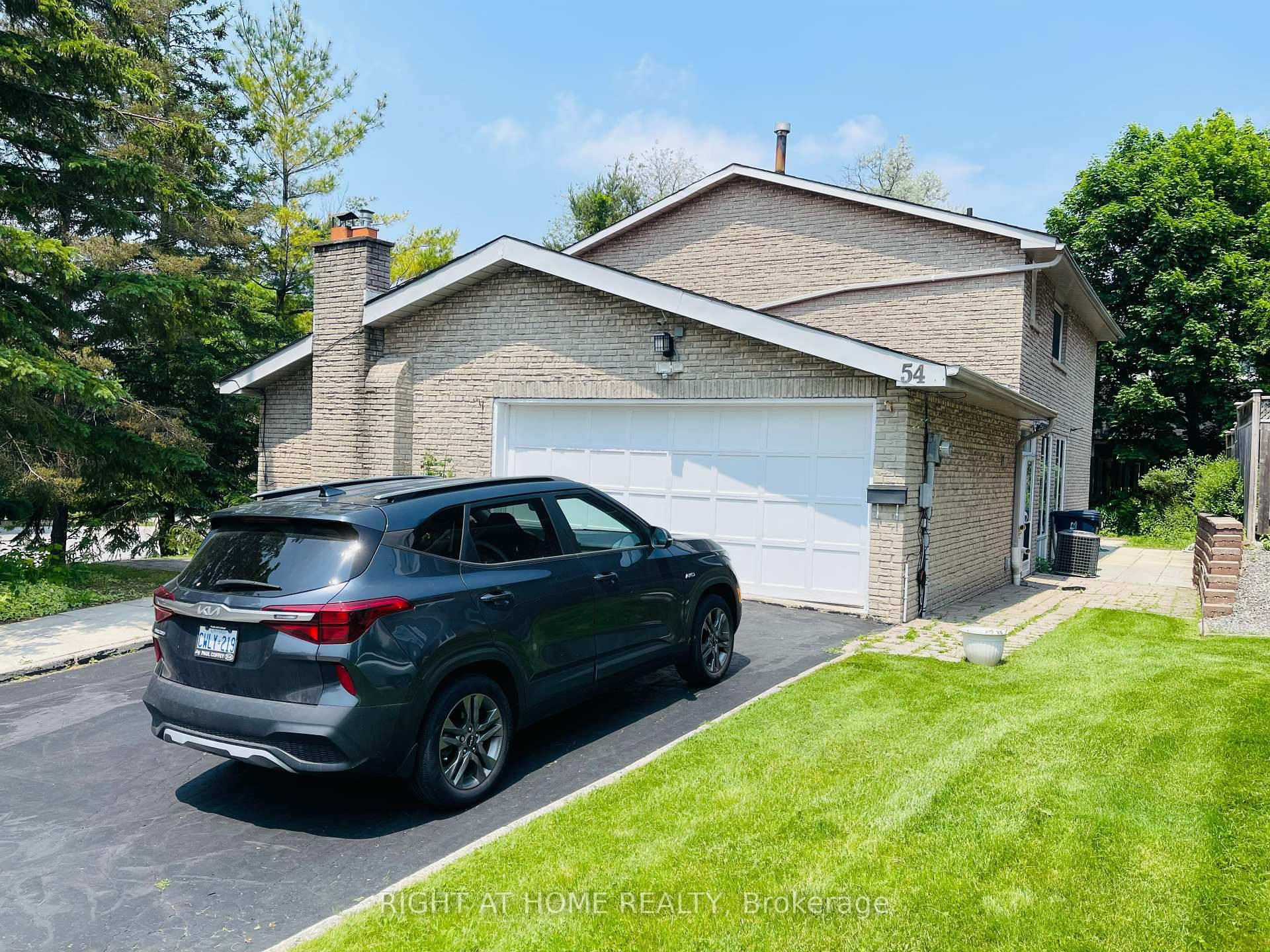 Welcome to 54 Aspenwood Drive, offering an incredible value in a great location.