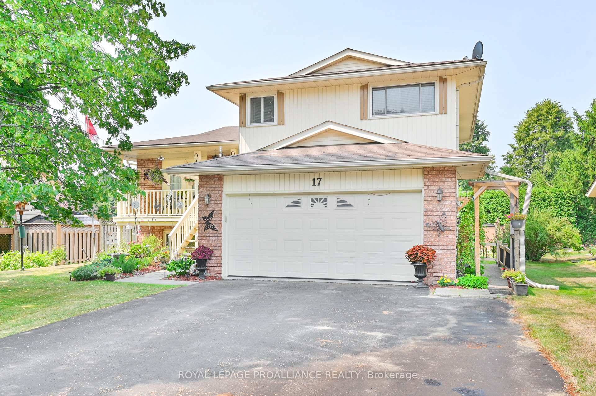 Welcome Home ! If you're looking for a great family home in a wonderful location here it is !