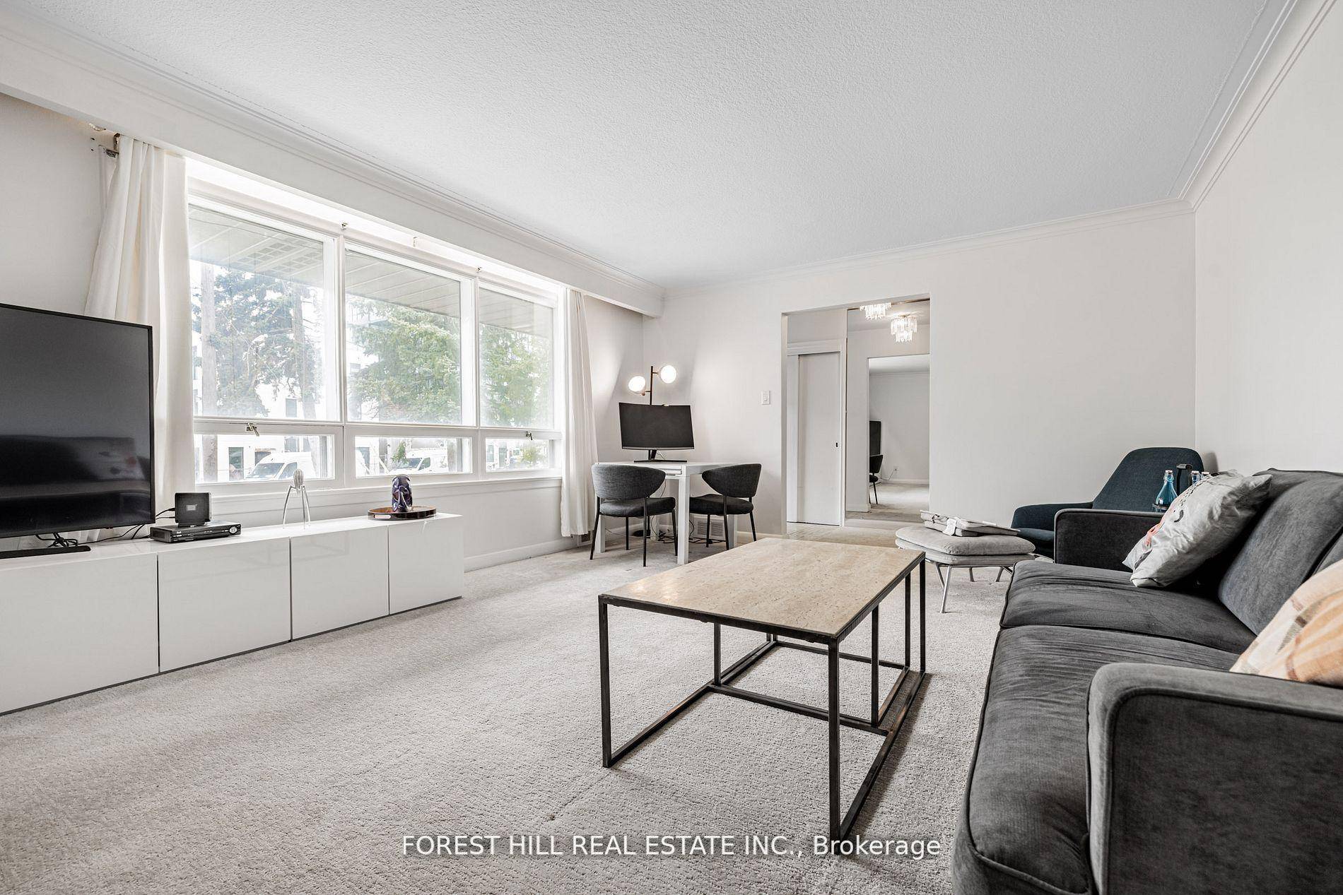 NEWLY UPDATED Newly Added 4th Bedroom and 1 Additional Washroom Location, Location, Location !