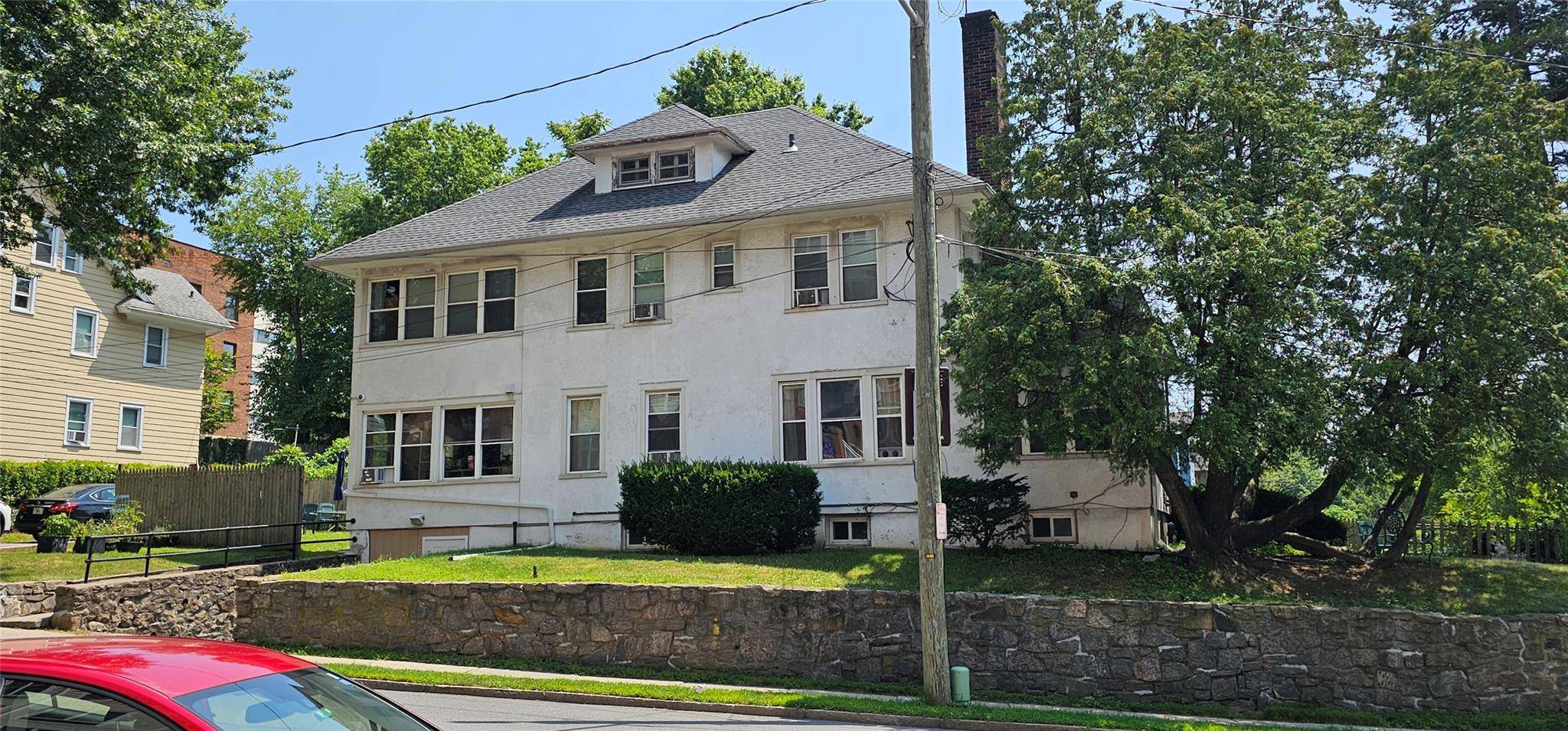 Located in the heart of downtown White Plains, this spacious single family home offers 9 bedrooms and 4 full bathrooms ideal for a large family or those seeking multi generational ...