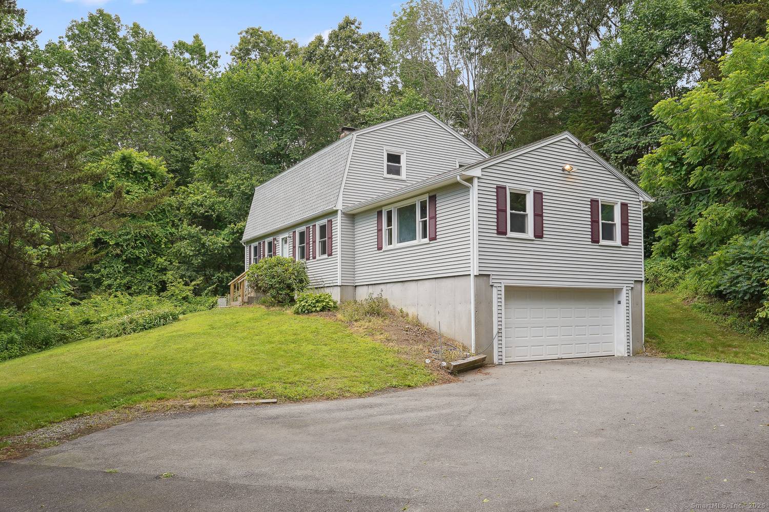Welcome to the quaint town of Griswold This 3 bedroom home is close distance to Pachaug Pond and State Forest as well as Glasgo Pond.