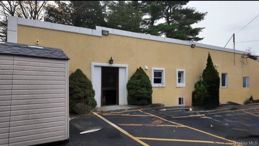 Commercial Office Space for Rent Discover a professional, move in ready office suite designed with a flexible layout to support a wide range of business needs.