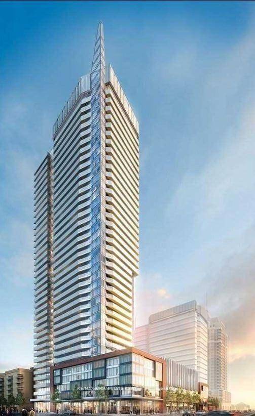 Gorgeous amp ; Sun Filled Corner Penthouse Unit In A Newer Building !